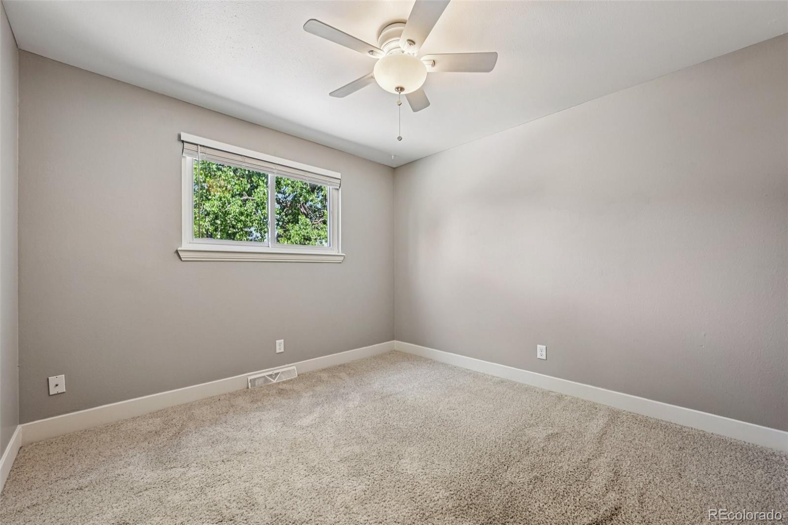 5873 W Maplewood Drive