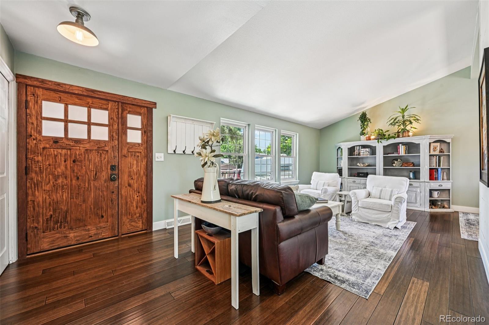 5873 W Maplewood Drive