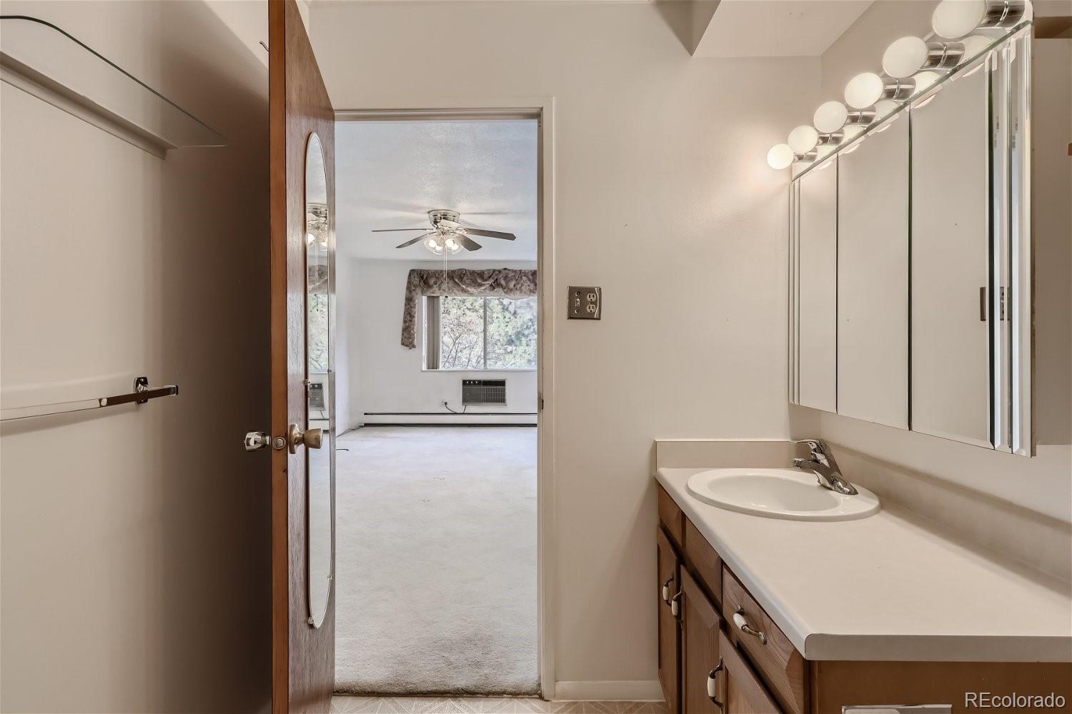 13618 E Bethany Place Unit: 203