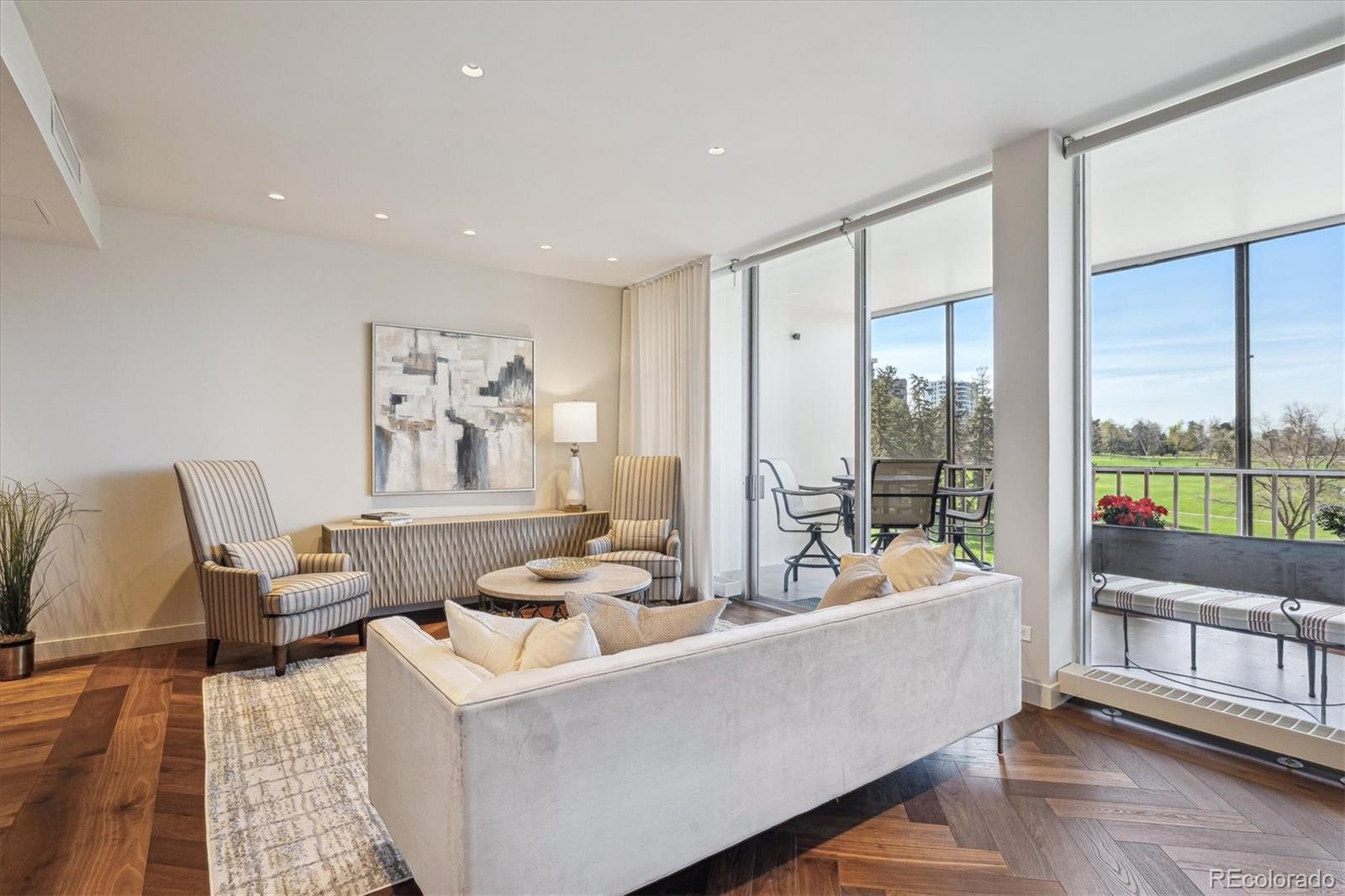 1201 N Williams Street Unit: 4C