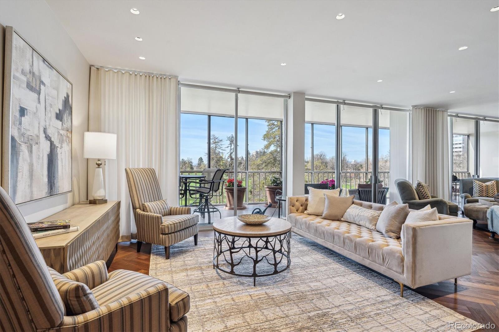 1201 N Williams Street Unit: 4C