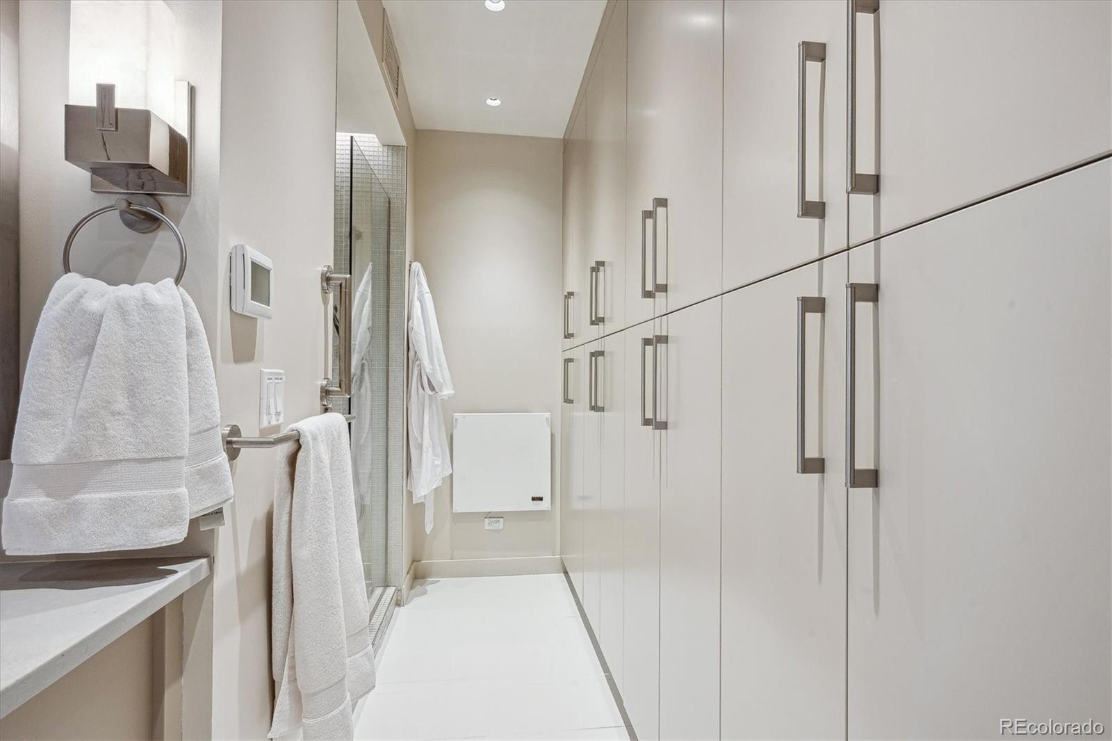 1201 N Williams Street Unit: 4C