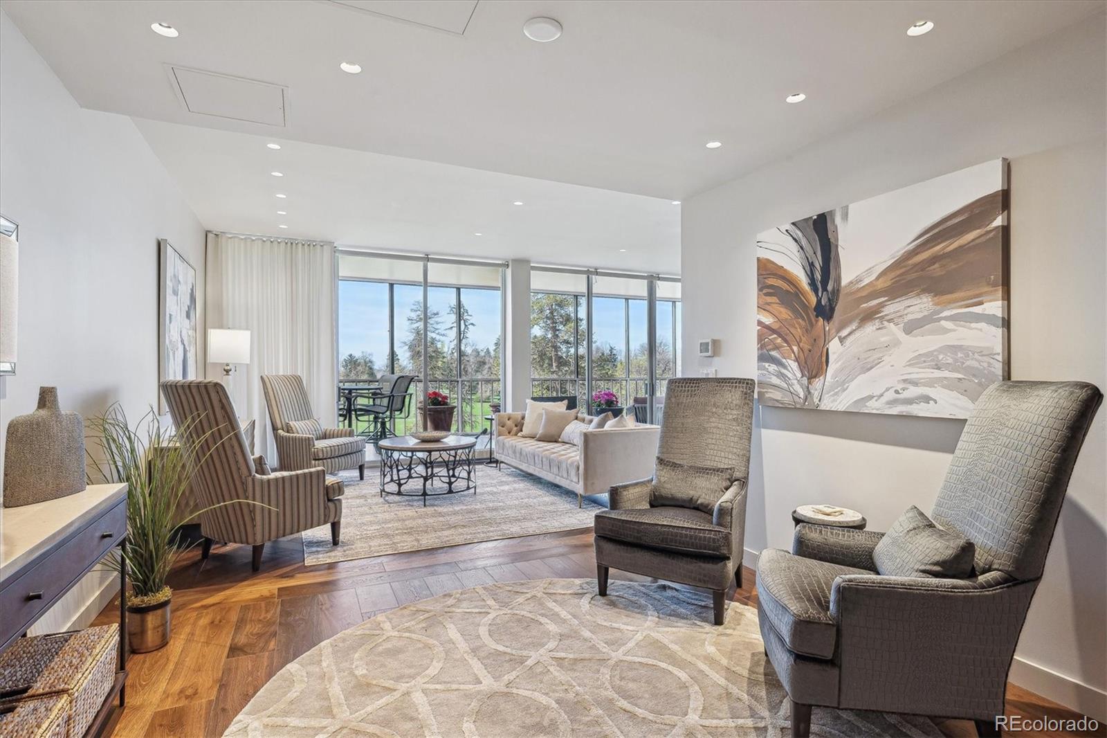 1201 N Williams Street Unit: 4C