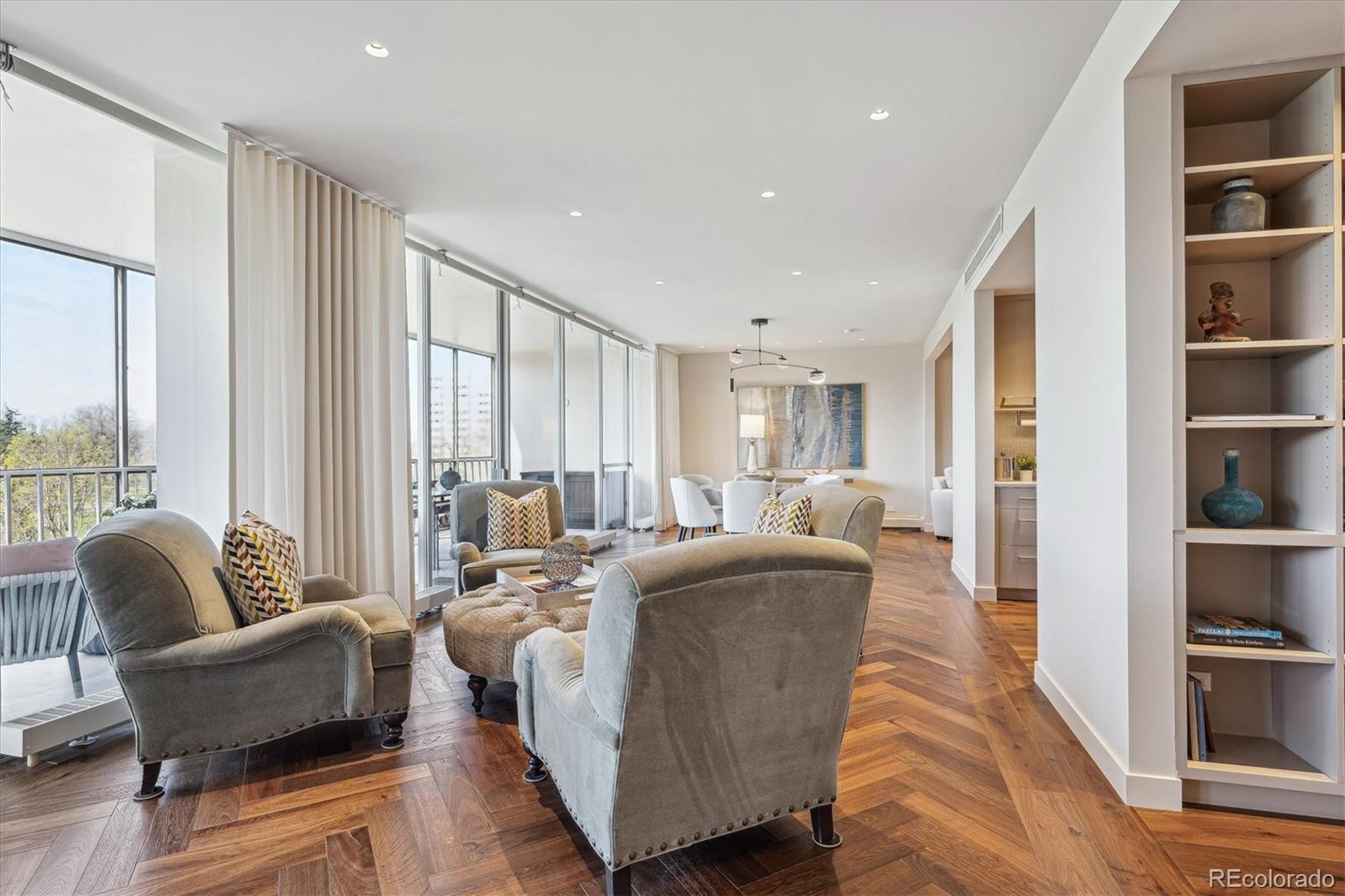 1201 N Williams Street Unit: 4C