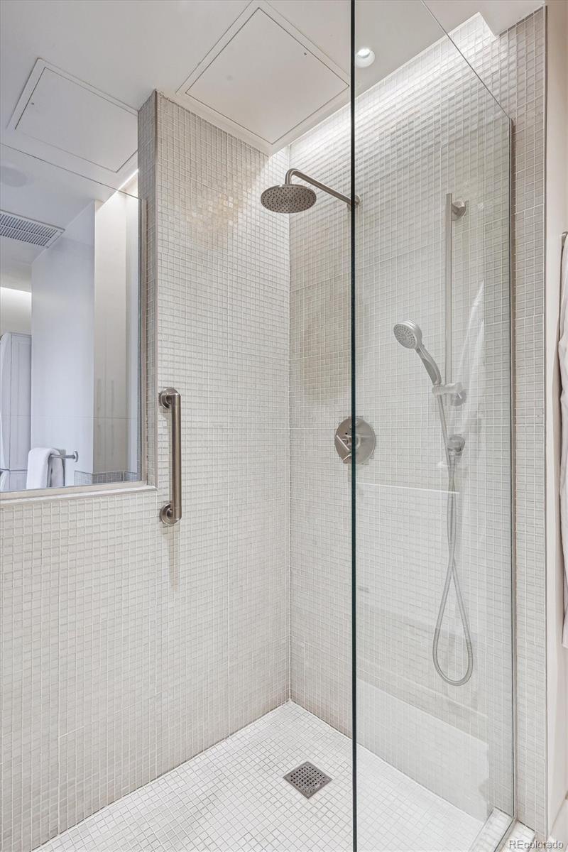 1201 N Williams Street Unit: 4C