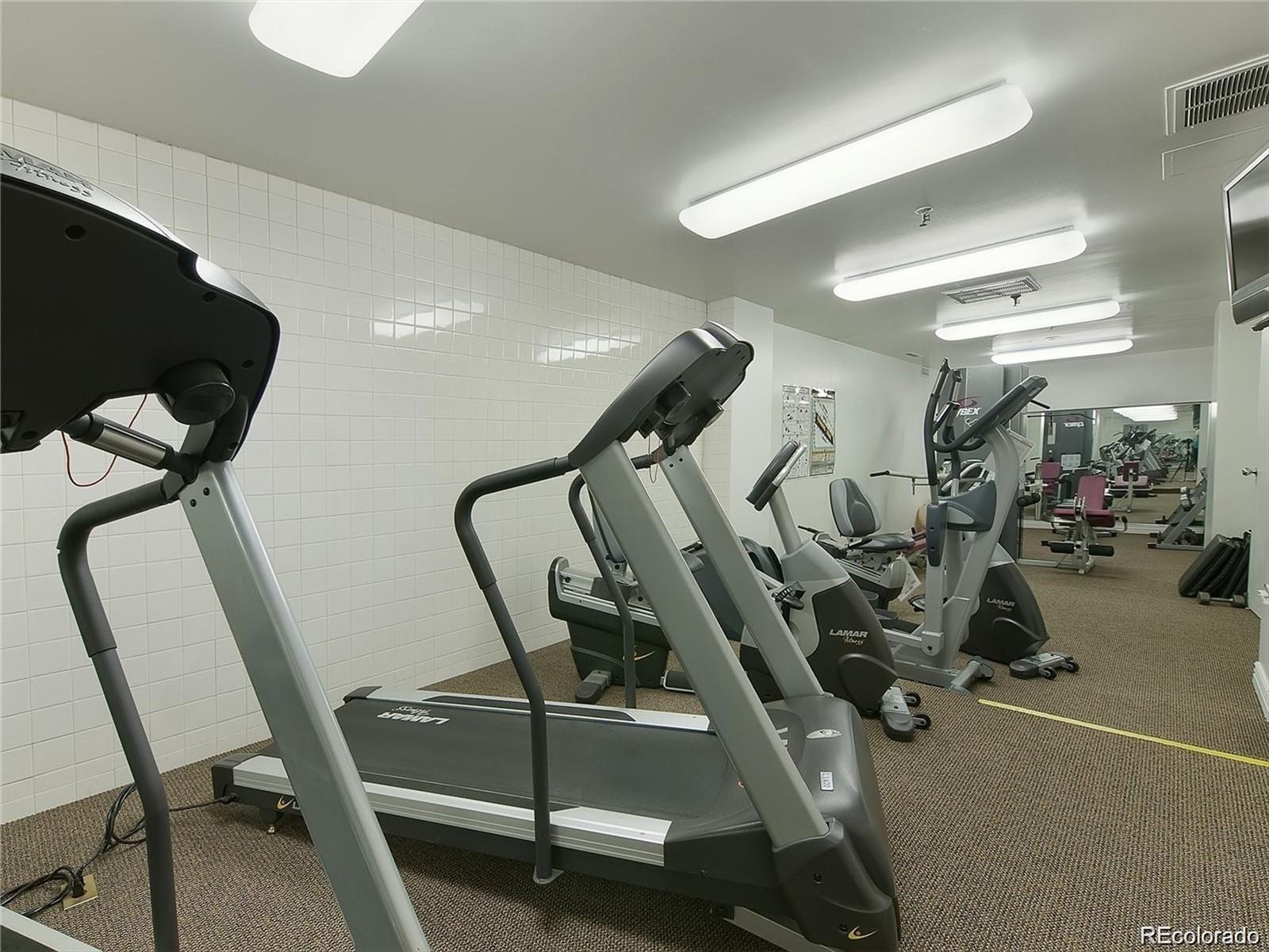 1201 N Williams Street Unit: 4C