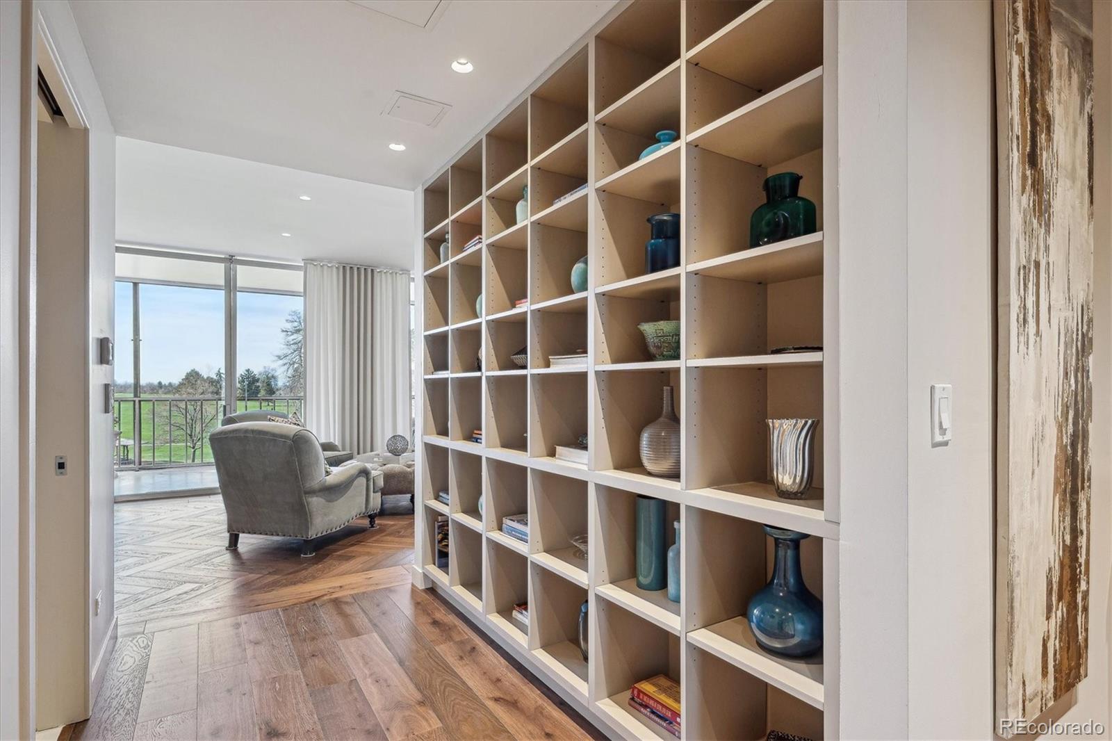 1201 N Williams Street Unit: 4C