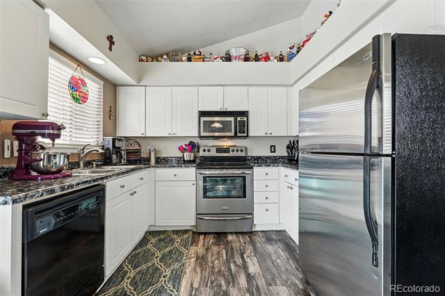 3303 Blue Grass Circle
