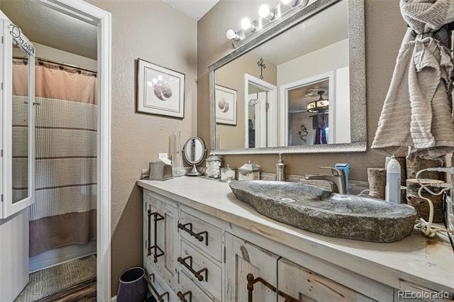 3303 Blue Grass Circle
