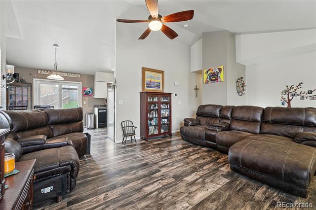 3303 Blue Grass Circle