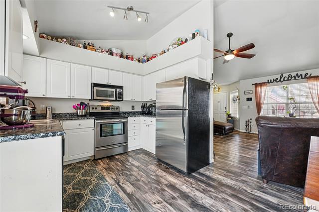 3303 Blue Grass Circle