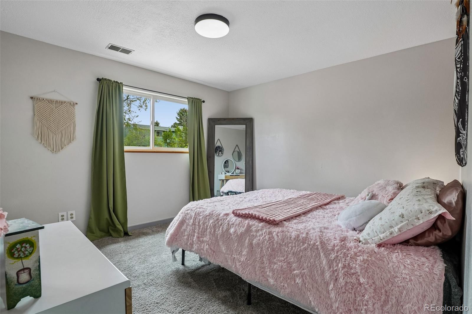 956 Mountain View Drive