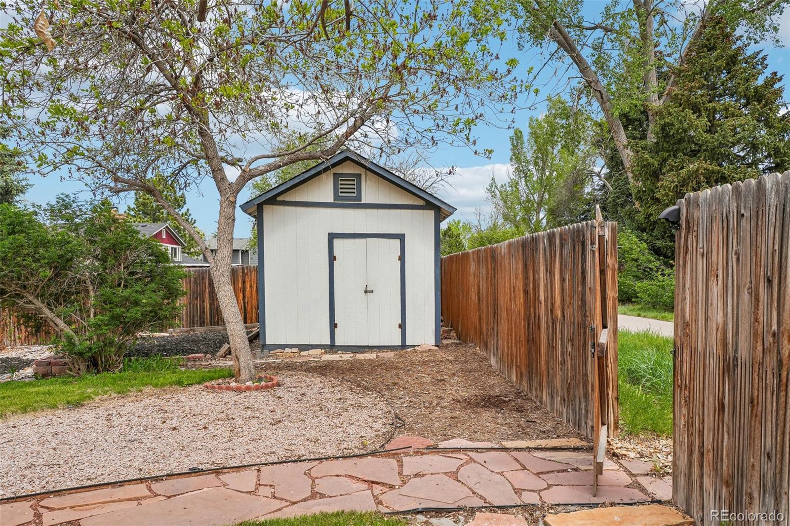 956 Mountain View Drive