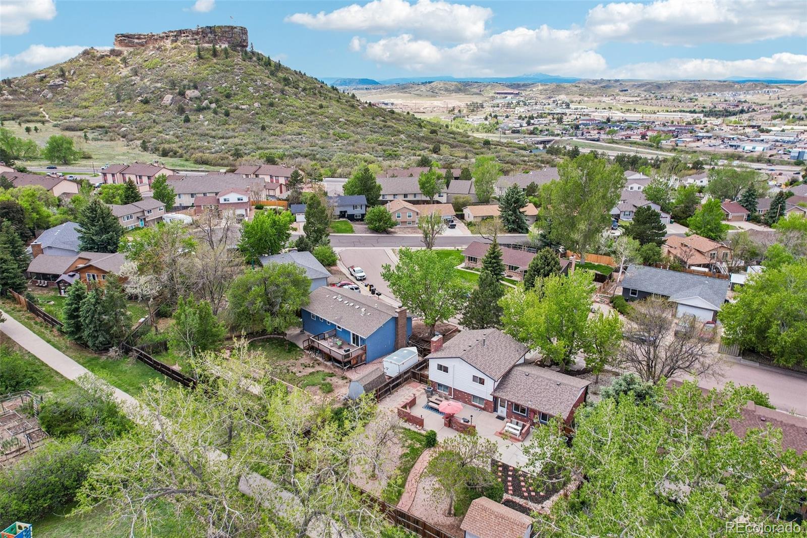956 Mountain View Drive