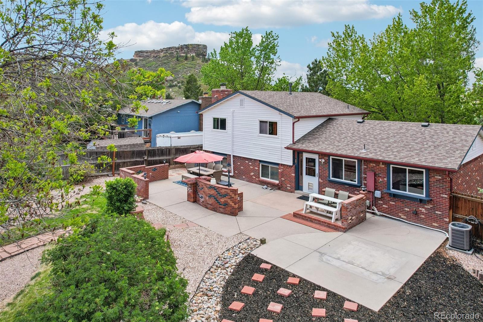 956 Mountain View Drive