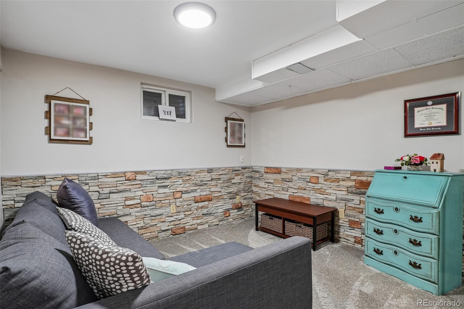 956 Mountain View Drive