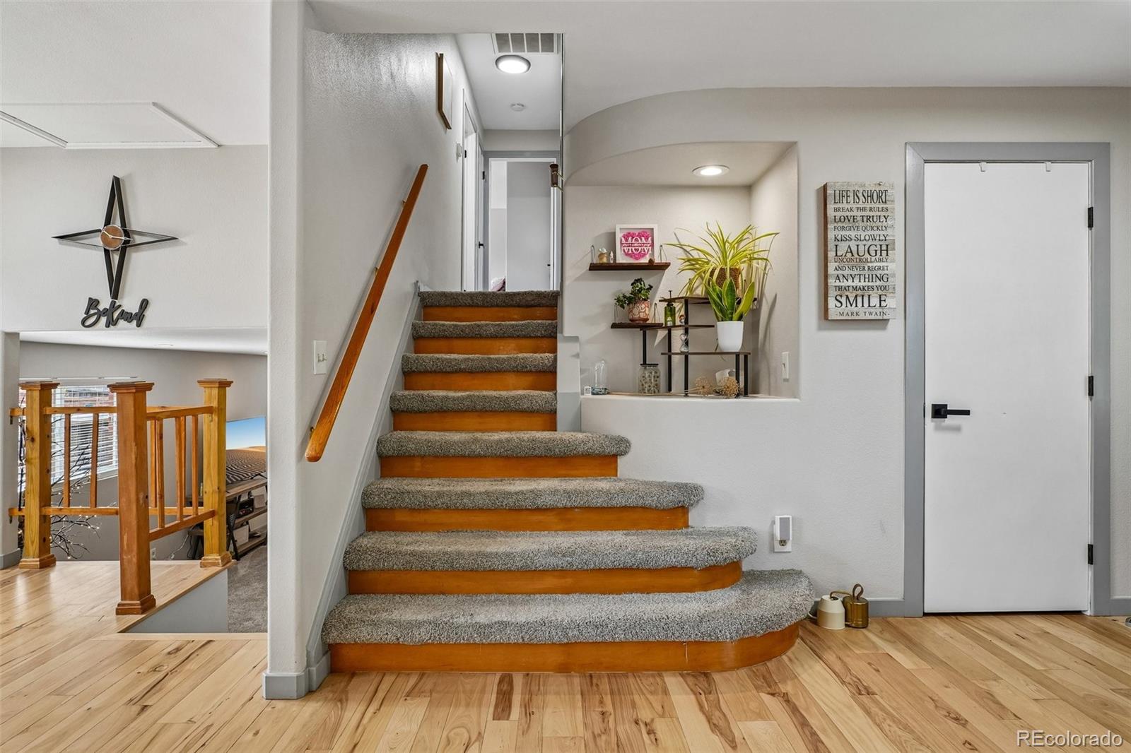 956 Mountain View Drive