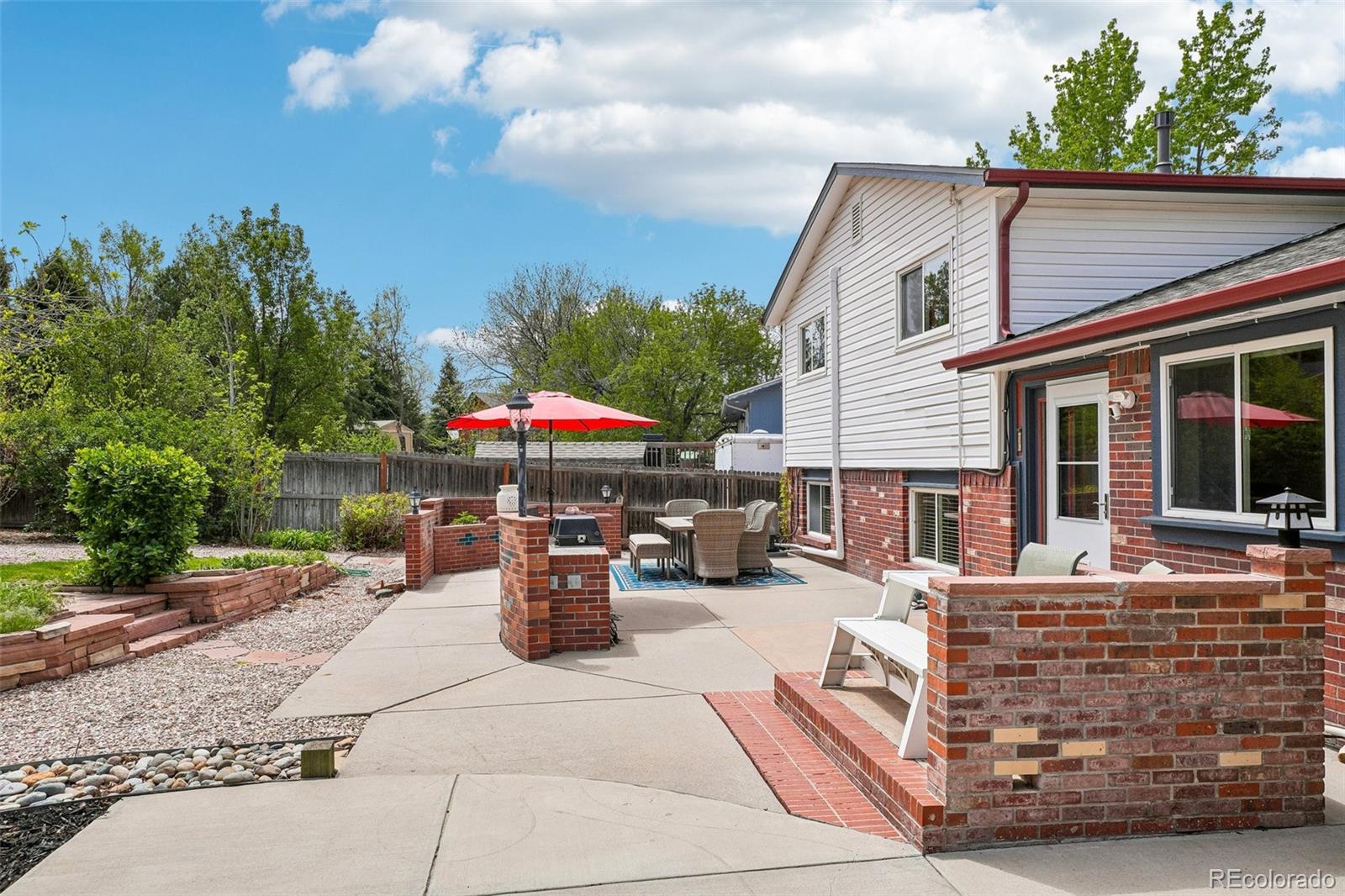 956 Mountain View Drive