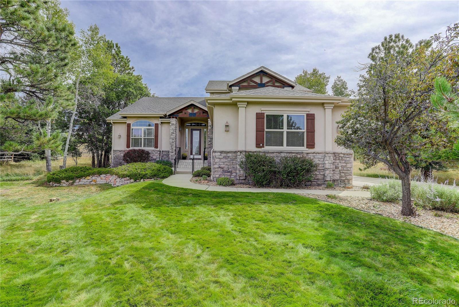 7581 Nuthatch Circle