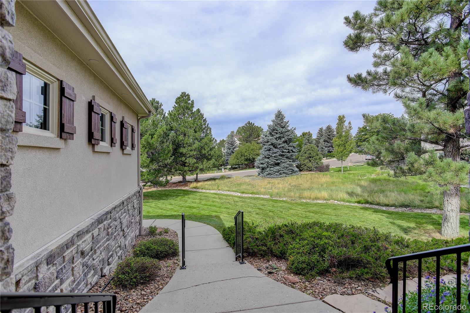 7581 Nuthatch Circle