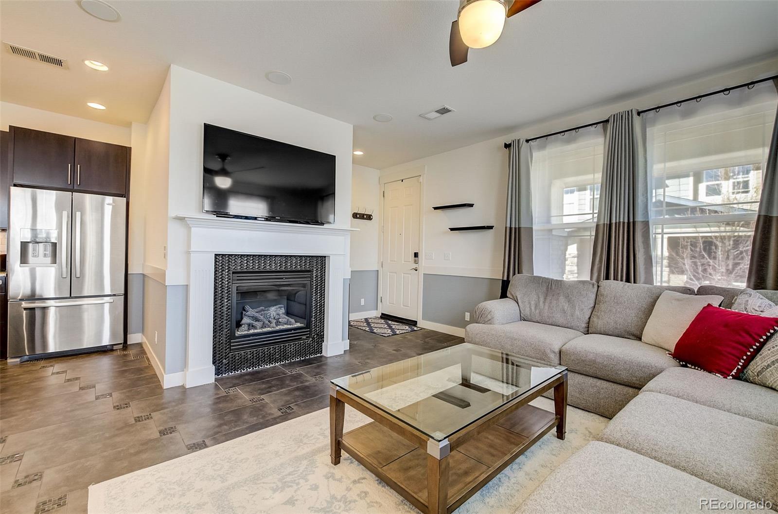 3458 Valentia Street