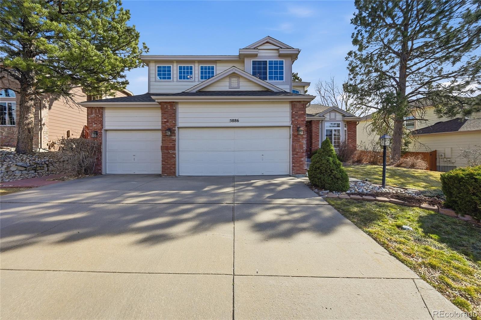 5886 S Ensenada Street