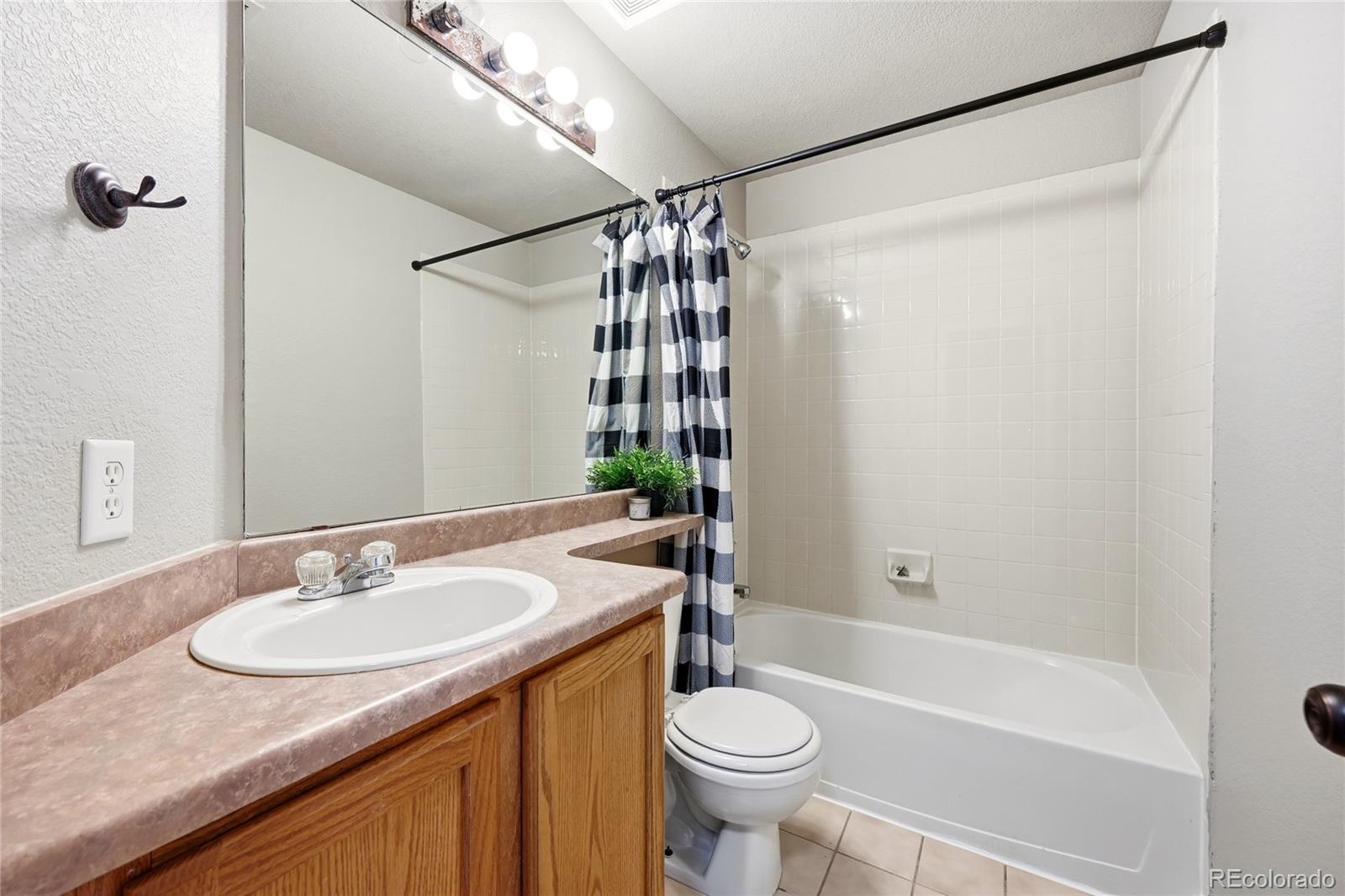 1471 Nemrick Place