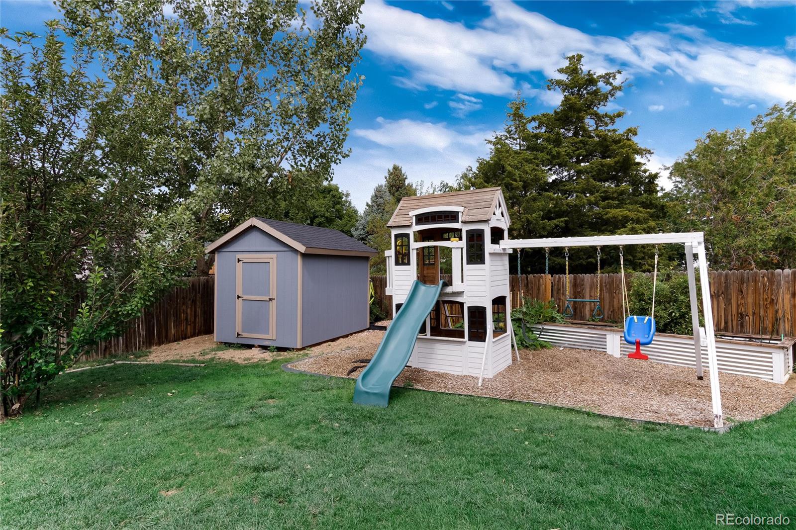 8839 Jackdaw Street