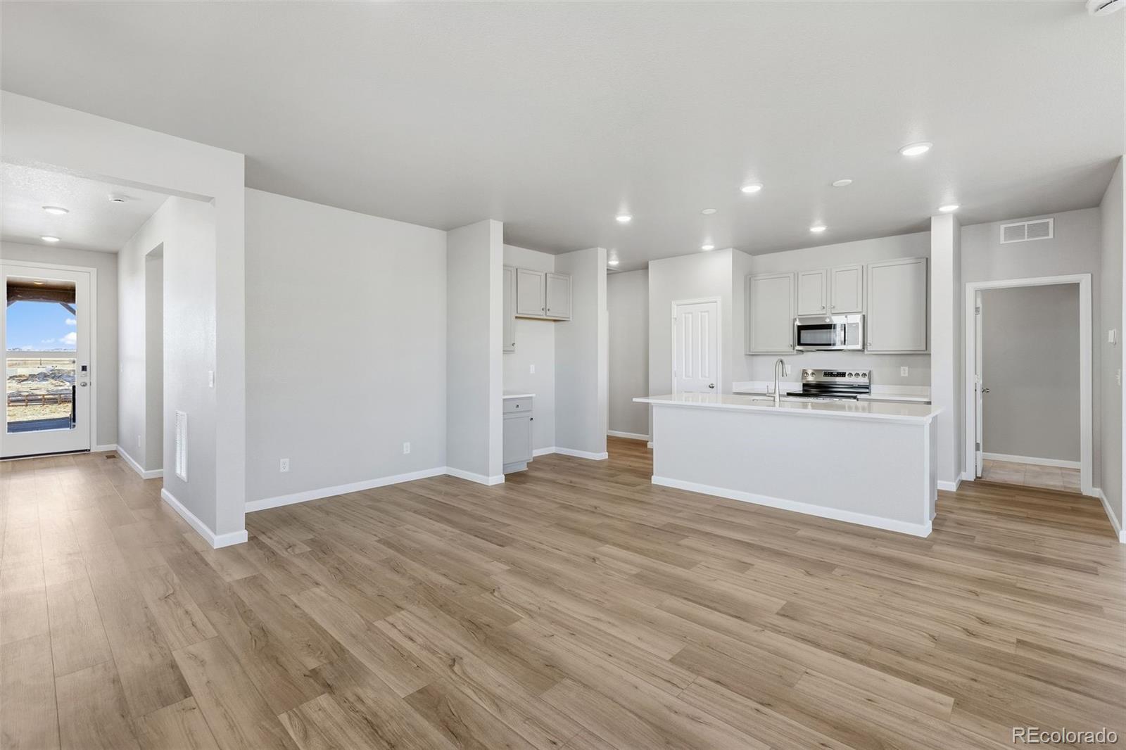 6801 Utica Circle