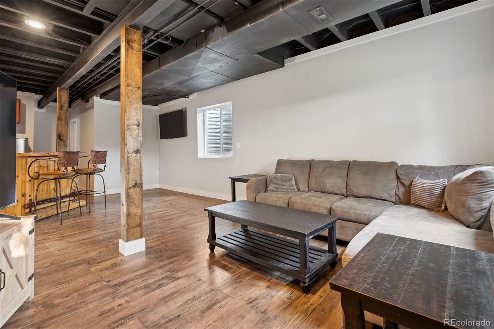 104 Willowick Circle