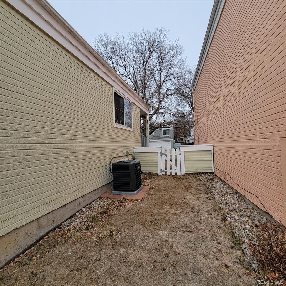 2697 S Deframe Circle