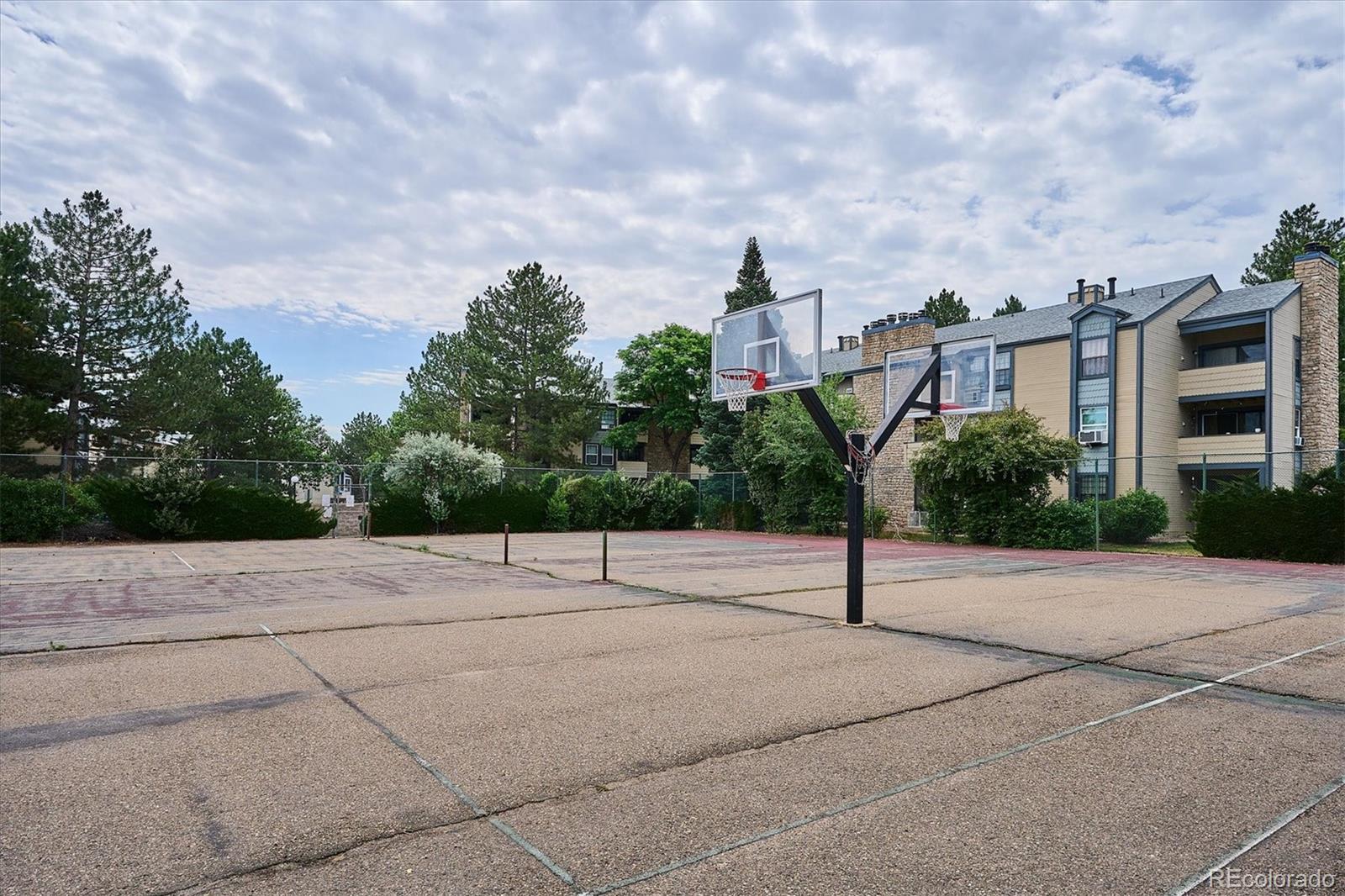 15999 E Alaska Place Unit: B