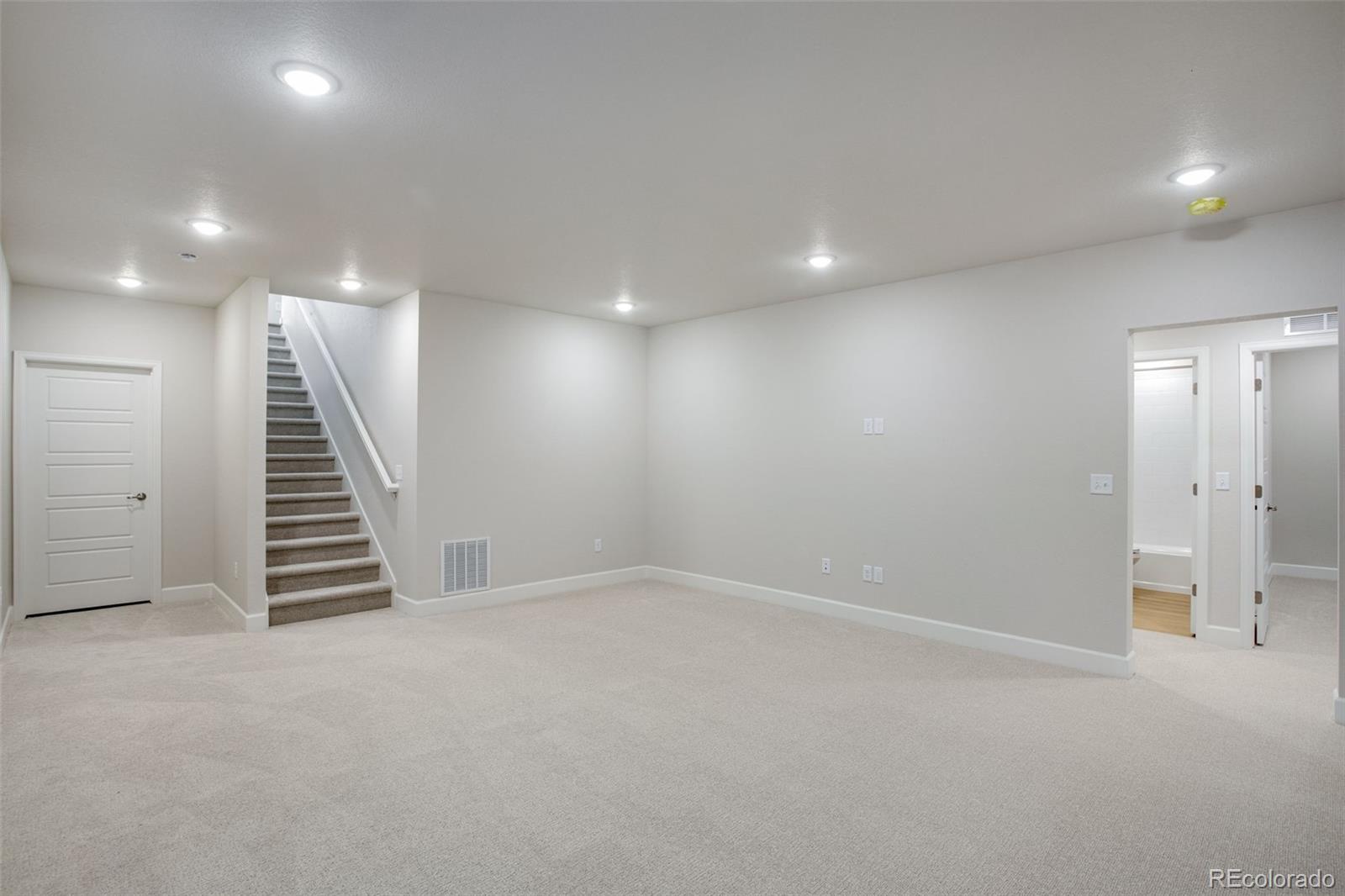 1742 Mount Meeker Avenue