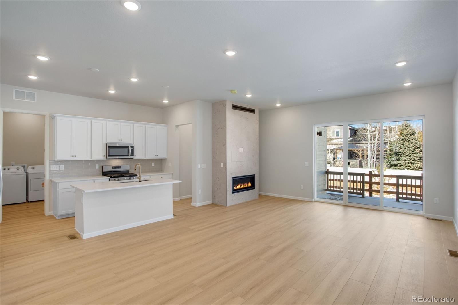 1742 Mount Meeker Avenue