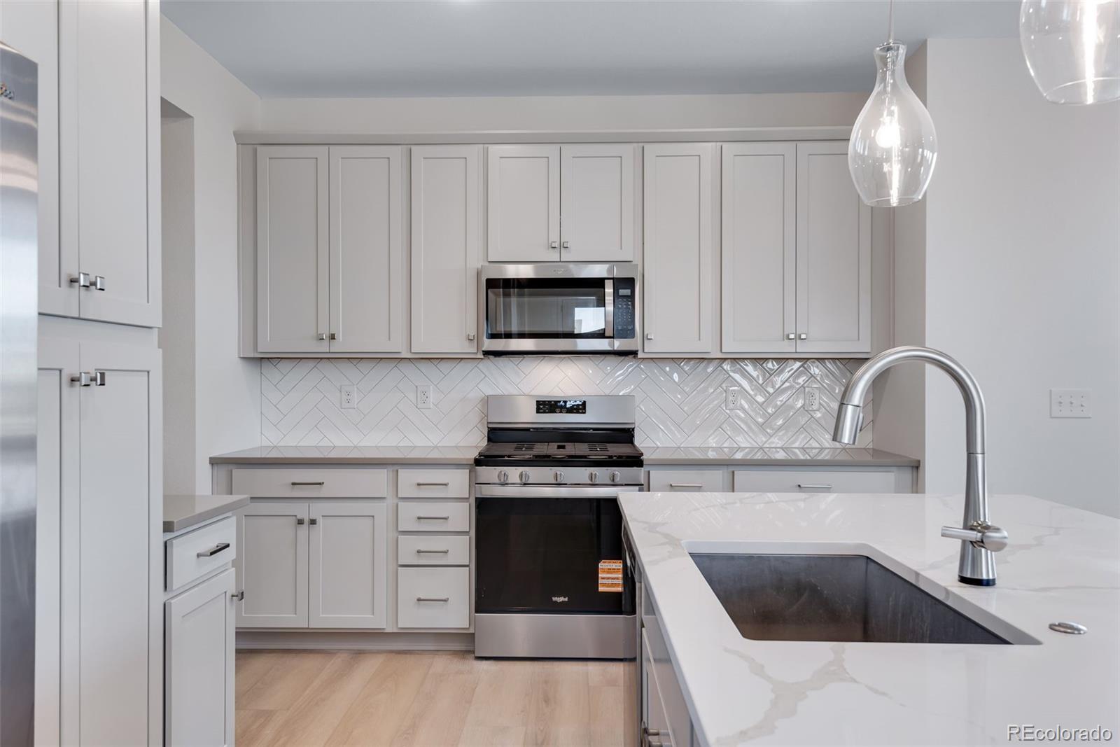 3364 N Haleyville Court