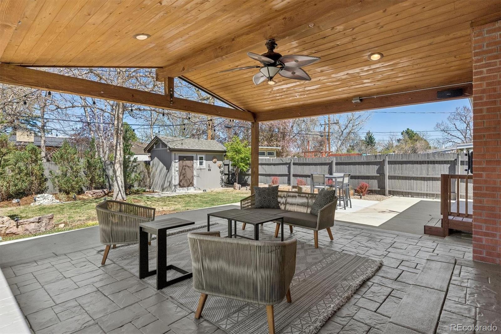 895 S Glencoe Street