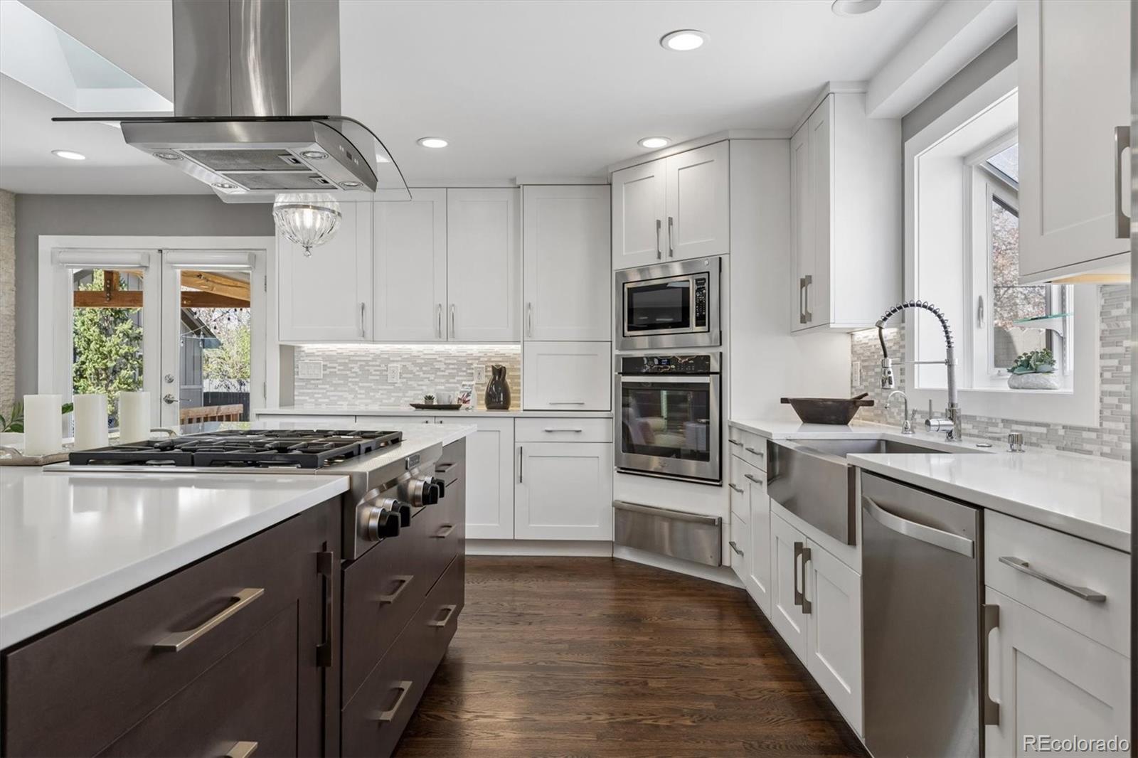 895 S Glencoe Street