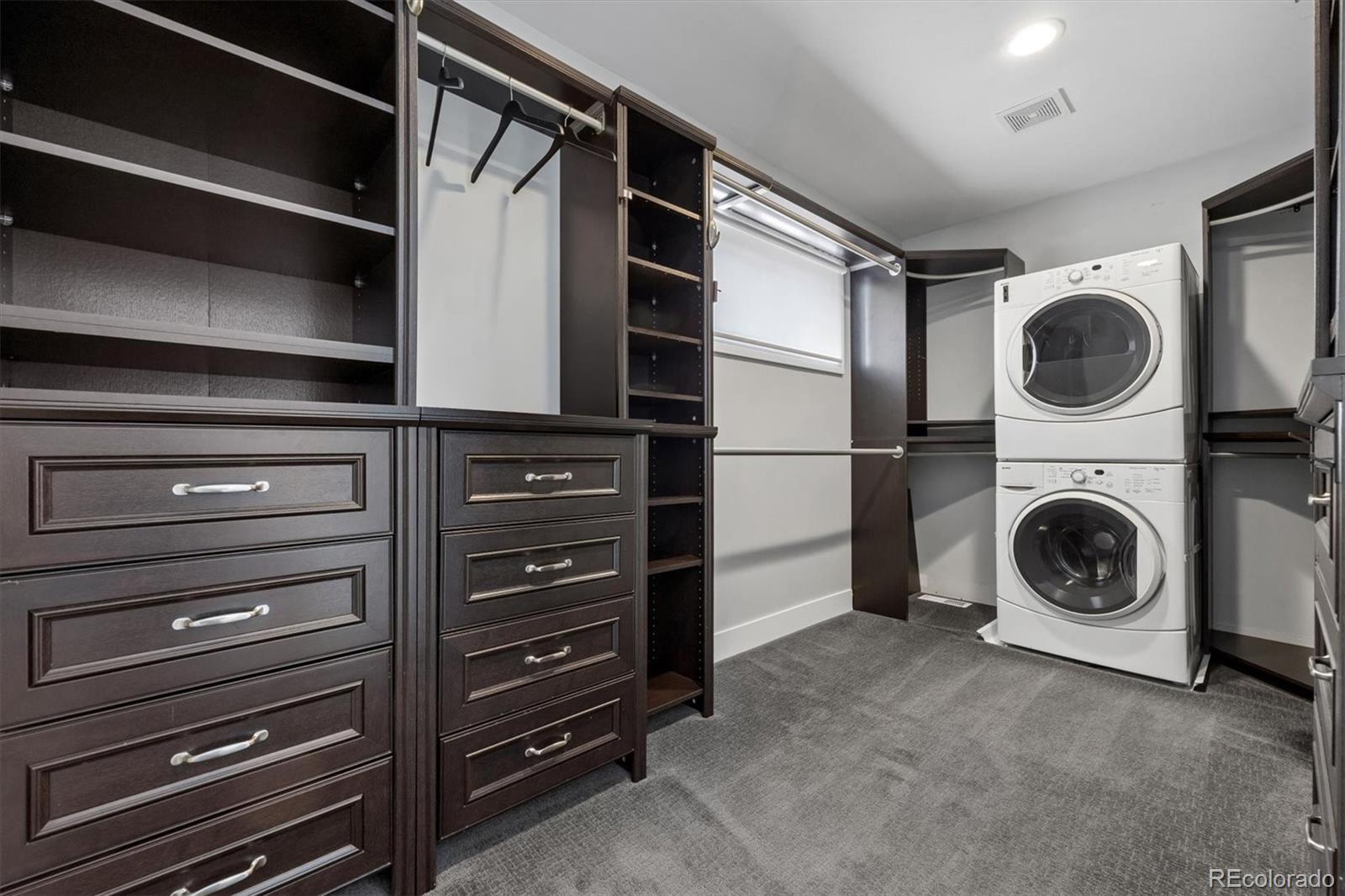 895 S Glencoe Street