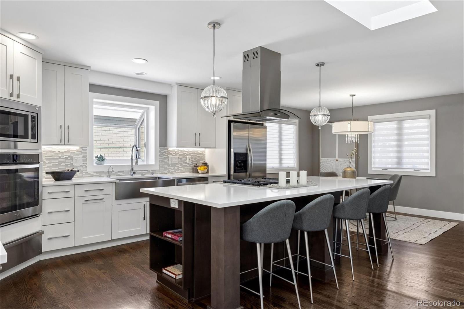 895 S Glencoe Street