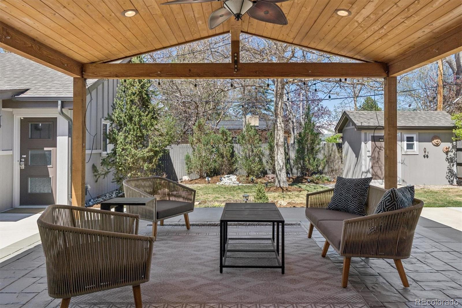 895 S Glencoe Street