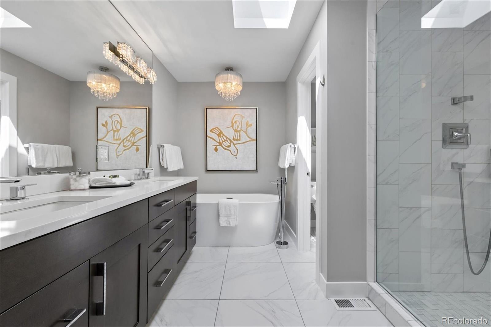 895 S Glencoe Street