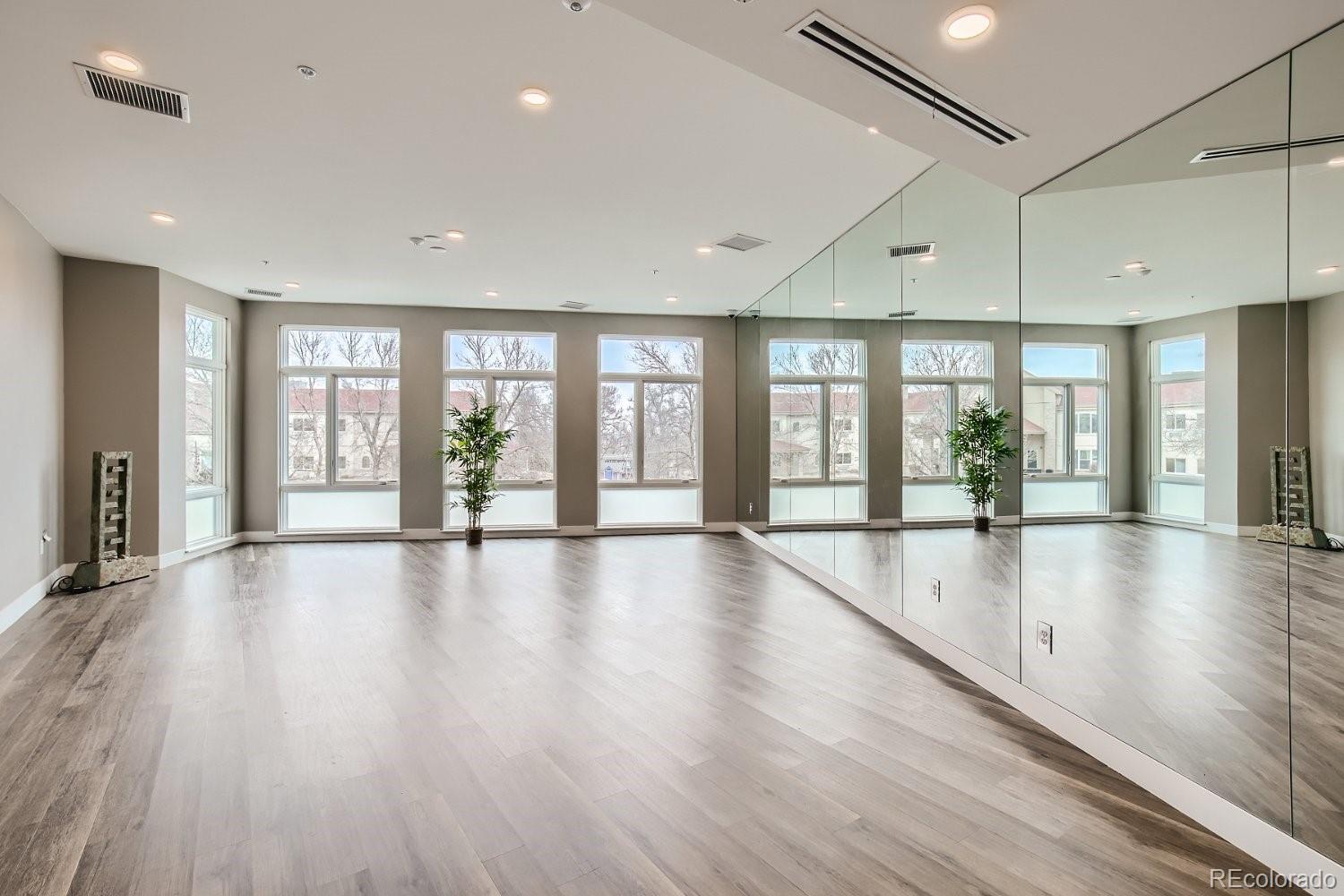 2876 W 53rd Avenue Unit: 218