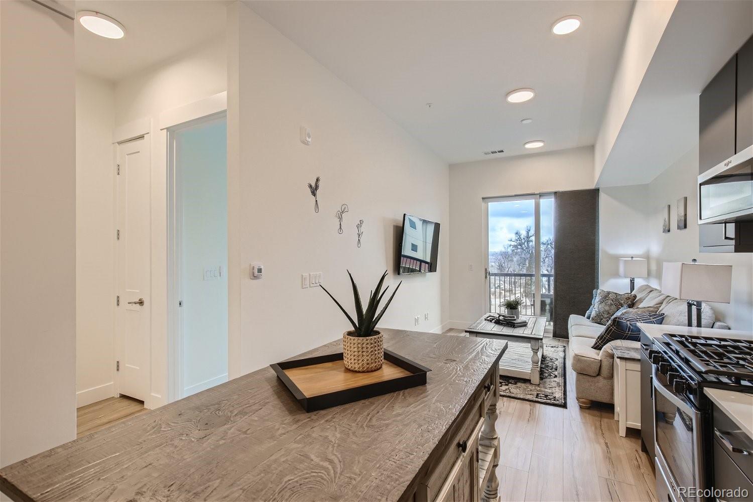 2876 W 53rd Avenue Unit: 218