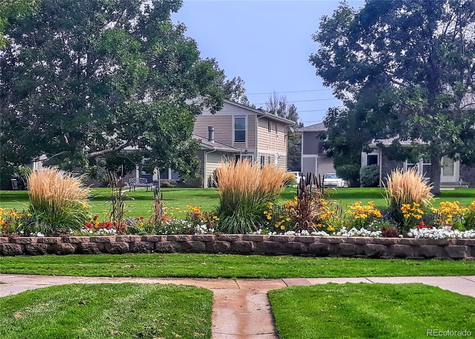 1250 S Monaco Parkway Unit: 33