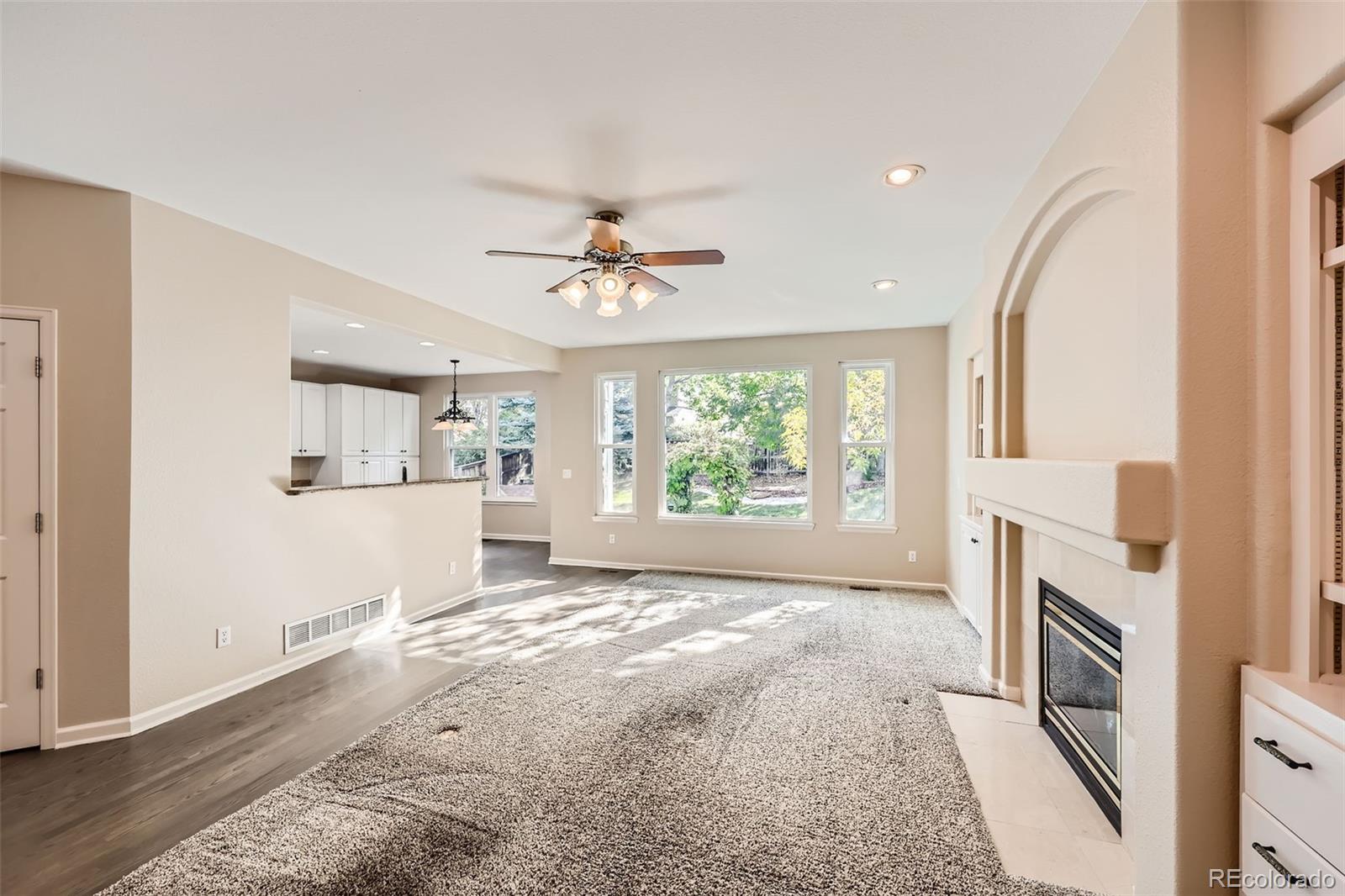 10146 Knoll Circle