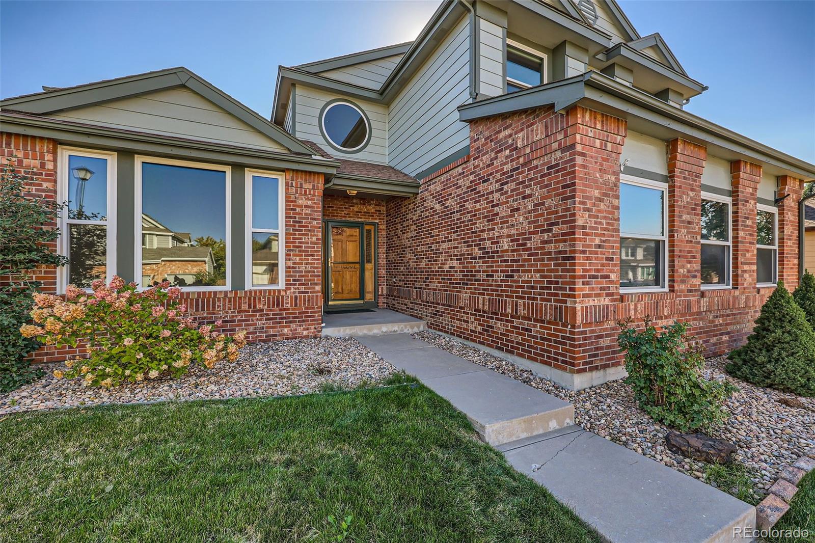 10146 Knoll Circle