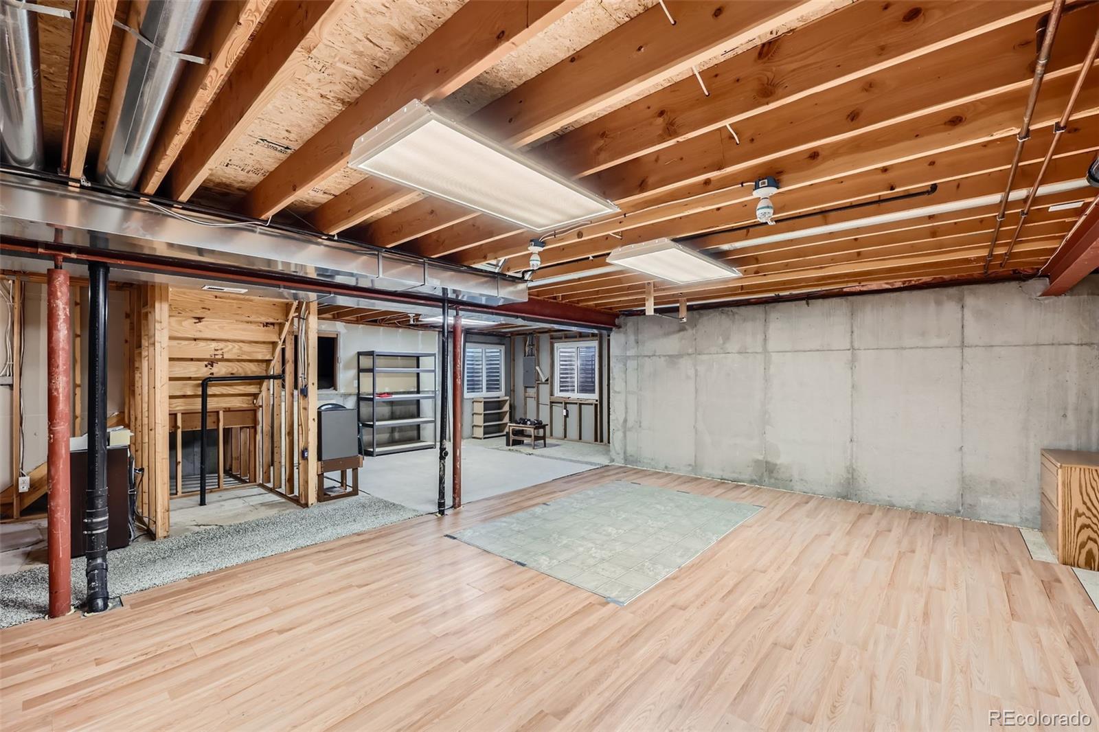 10146 Knoll Circle
