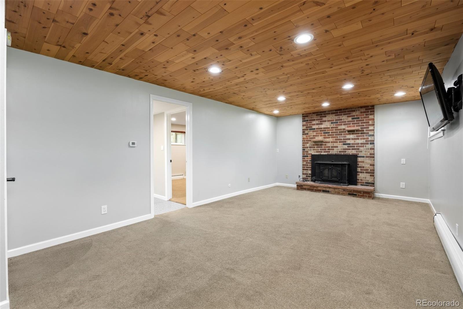 2015 Foothills Road