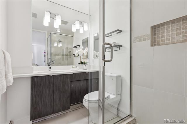 1201 N Williams Street Unit: 3A