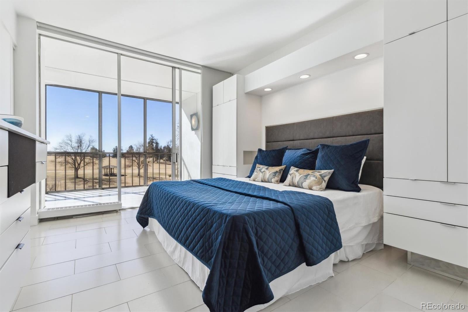 1201 N Williams Street Unit: 3A